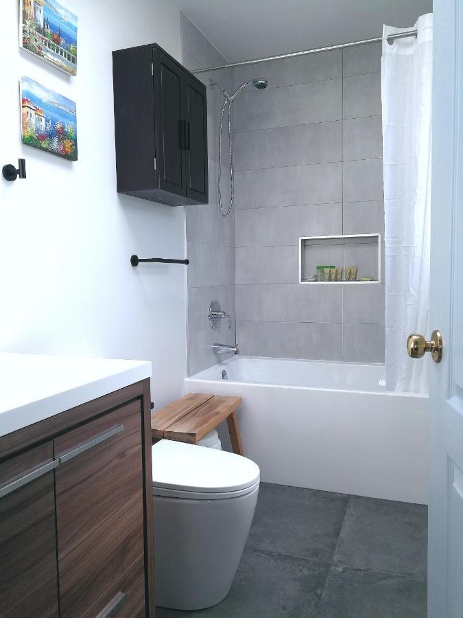 Marpole Guest House Ванкувер Экстерьер фото